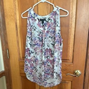 Floral Sleeveless Blouse